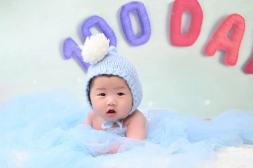 双峰宝宝睡醒嗓子哑了